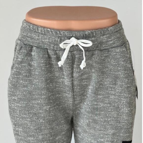 Brushed Rib Lake Tahoe Jogger Pants with Pockets in Heather Grey - Picture 4 of 6